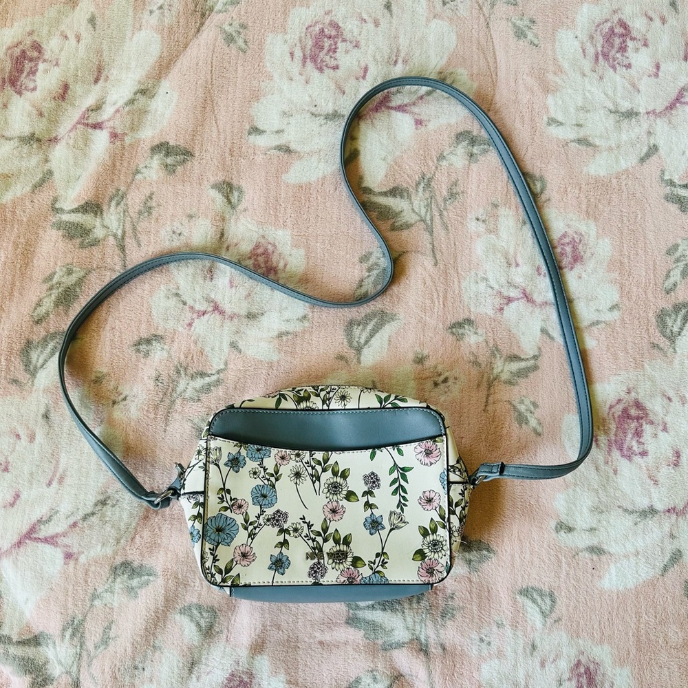 Nine West Floral Crossbody Bag - Cream and Blue